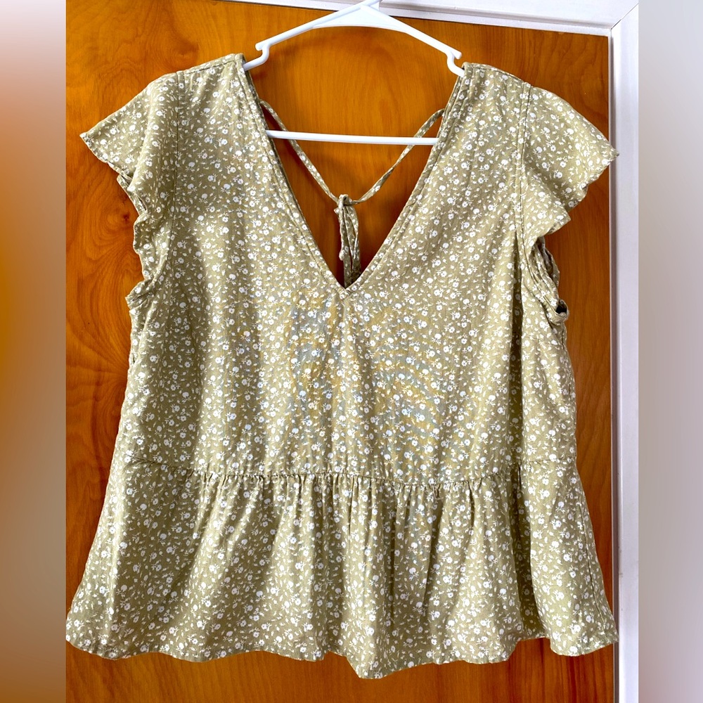 Small Abercrombie & Fitch Green Crop Top
